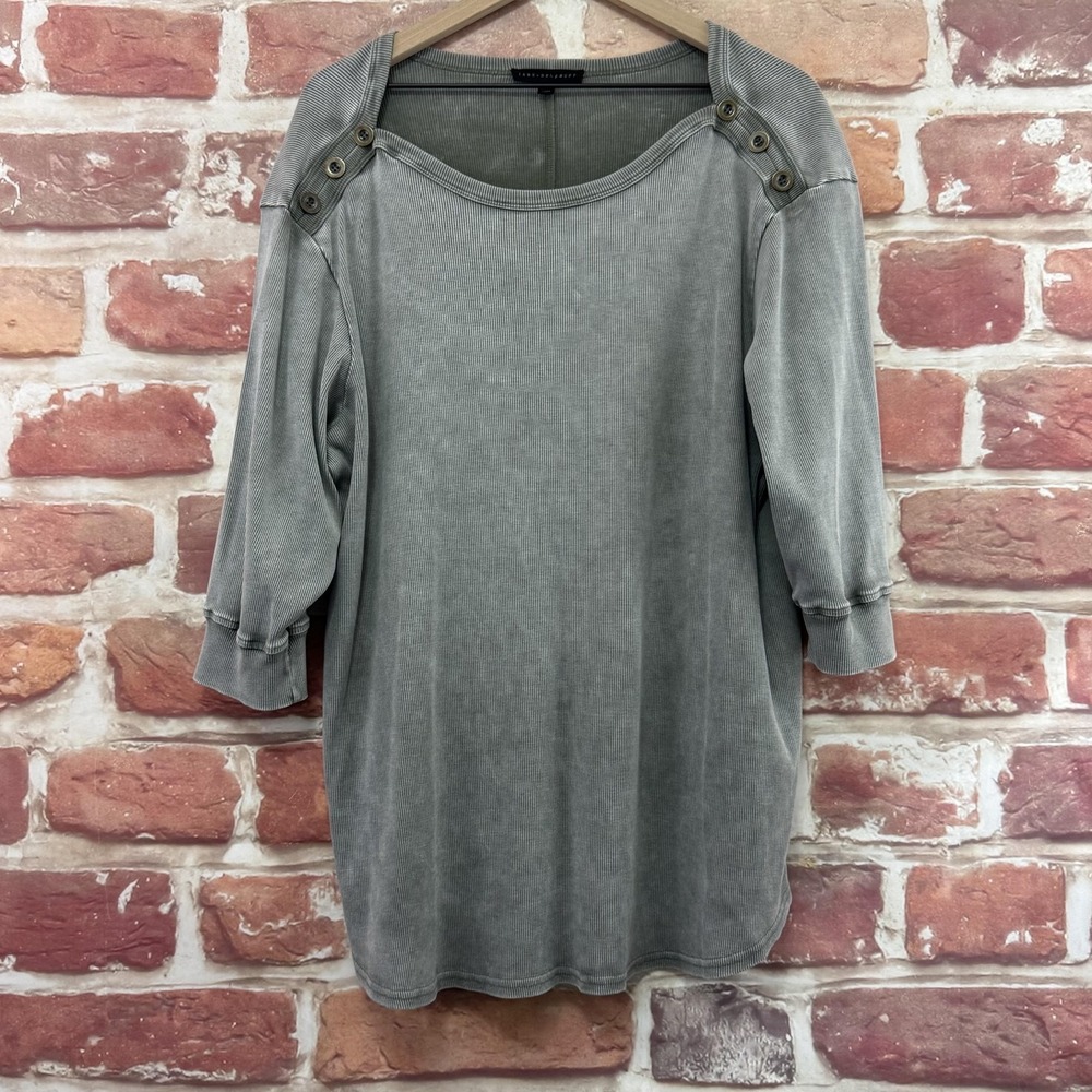 Anthropologie Jane + Delancey Top Women's 1X Gray Ribbed Faded Worn Look Shirt
